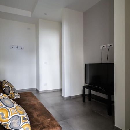 Dimora San Ferdinando 2 Apartment บารี ภายนอก รูปภาพ